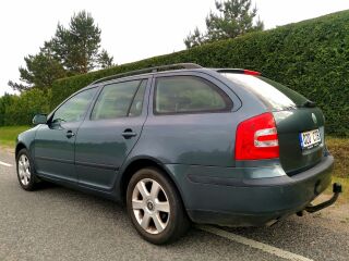 Skoda Octavia FSI 1.6 85kW