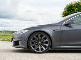 Tesla Model S 75D 158kW
