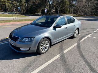 Skoda Octavia 1.6 77кВ