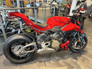 Ducati Streetfighter V4 R4 157kW