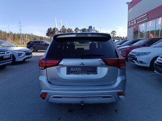 Mitsubishi Outlander Instyle 4WD 2.4 PHEV 165kW