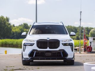 BMW X7 M-sportpakett Shadowline 3.0 259kW