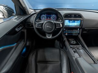 Jaguar F-Pace Prestige AWD 2.0 132kW