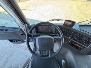 Volvo FM 380 6x2*4 285kW