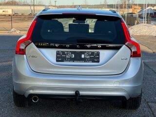 Volvo V60 Momentum Facelift EU6 2.0 R4 D3 TDI 110кВ