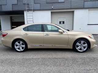 Lexus LS 460 President 4.6 280kW