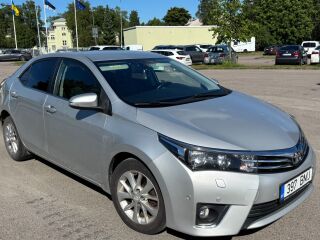 Toyota Corolla Premium 1.6 97кВ