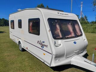 Bailey Pagana bordeaux