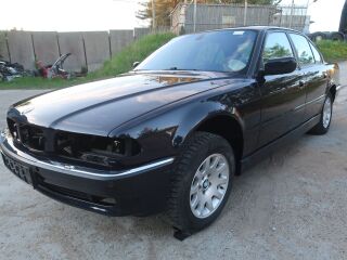 BMW 740