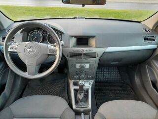 Opel Astra 1.6 77kW