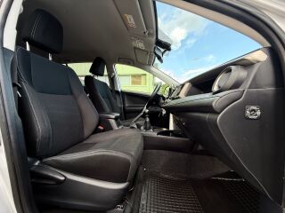 Toyota RAV4 AWD 4x4 Comfort EU5 2.2 R4 D-4D TDI 110кВ