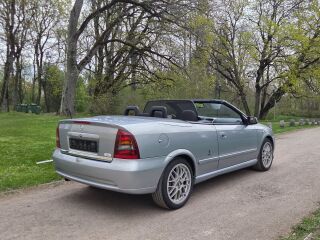 Opel Astra Bertone 1.8 92кВ