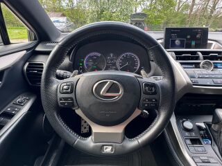 Lexus NX 300h F-SPORT 2.5 114kW