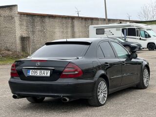Mercedes-Benz E 220 2.1 110kW