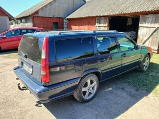 Volvo V70 2.5 103kW