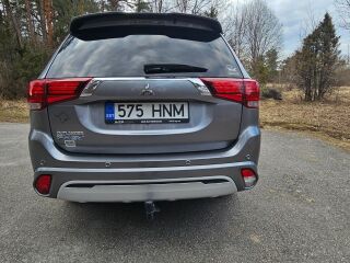 Mitsubishi Outlander 2.4 99кВ