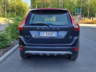 Volvo XC60 Summum AWD MY2012 2.4 D5 158kW