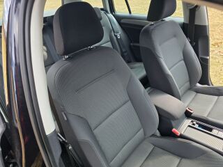 Volkswagen Golf 1.6 TDI Elegance 77kW
