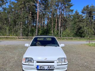 Ford Escort 1.6 75kW