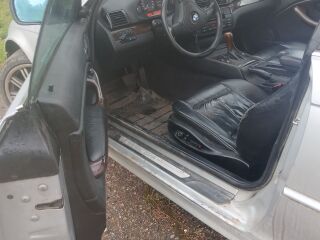 BMW 325 2.5 141kW
