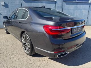 BMW 740 xdrive 3.0 235кВ