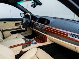 BMW 745 Individual 4.4 245kW
