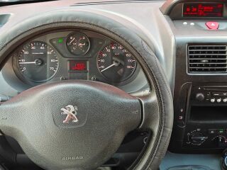 Peugeot Expert L2H1 Camper 2.0 R4 HDi 94kW