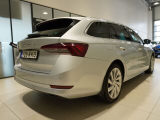 Skoda Octavia ELEGANCE COMBI 2.0 TDI 110kW