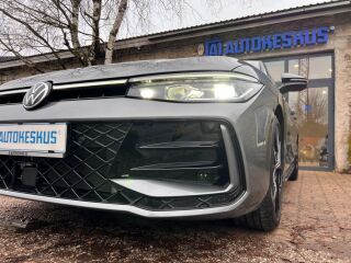 Volkswagen Passat R-Line 4Motion 2.0 TDI 142кВ