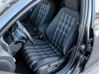Volkswagen Golf VI GTI Hatchback 2.0 155kW