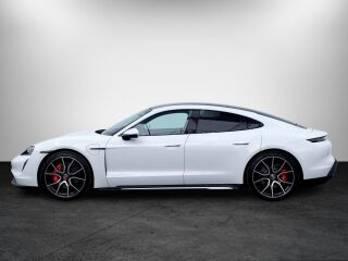 Porsche Taycan 4S 420kW