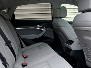 Audi Q8 e-tron 55 SPORTBACK B&O SAFETY PRO 114 kWh Quatto 55 114kwh 300kW