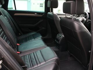 Volkswagen Passat R-line 2.0 176kW