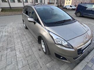 Peugeot 5008 1.6 84kW