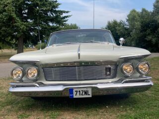 Chrysler Imperial 6.7 257kW