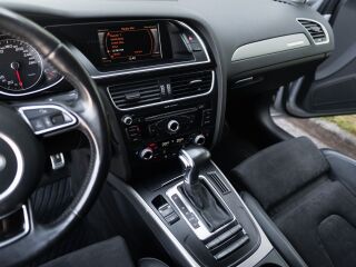 Audi A4 Avant Quattro Facelift 2.0 R4 TDI 140kW