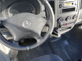 Mercedes-Benz Sprinter 2.1 95кВ