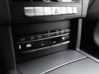 Mercedes-Benz E 300 Facelift Avantgarde Bluetec Edition 3.0 170kW