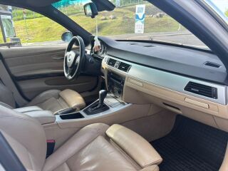 BMW 330 3.0 170kW