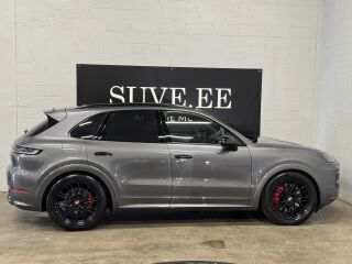 Porsche Cayenne S Sport Chrono 4.0 DWH 349кВ