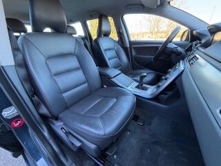Volvo V70 SUMMUM Facelift 2.0 D4 133kW