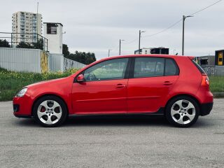 Volkswagen Golf GTI 2.0 R4 147кВ