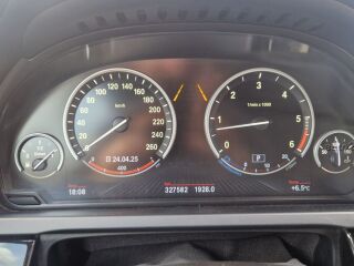 BMW 750 3.0 280кВ