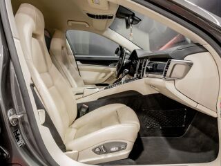 Porsche Panamera Sport chrono 3.0 221kW