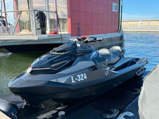 Sea-Doo RXT-X 300 RS Triple Black Audio 217кВ