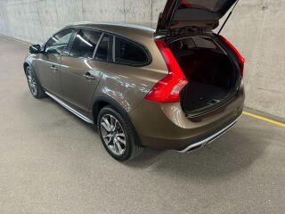 Volvo V60 Cross Country Summum 2.0 110kW
