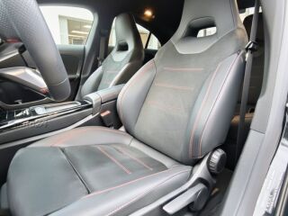 Mercedes-Benz CLA 200 AMG Night Package 1.3 120кВ