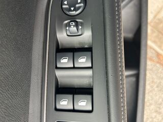 Peugeot 5008 Allure 1.2 96kW