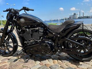 Harley-Davidson Breakout SE Stage IV 117