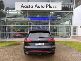 Volkswagen Touareg Elegance 4Motion 3.0 V6 TDI 210кВ